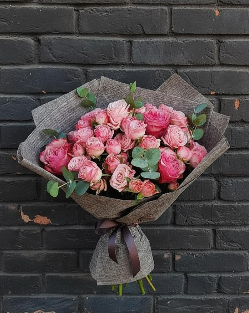 Букет цветов из: Розы в Поселок санатория имени Герцена