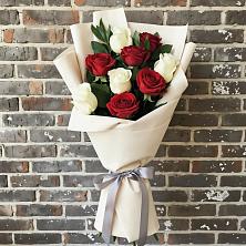 Букет цветов из:  Розы в Поселок санатория имени Герцена