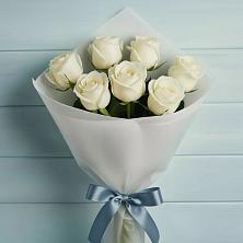 Букет 7 Белых роз Эдлесс Лав в Поселок санатория имени Герцена