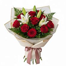 Букет цветов из:  Лилии и Розы в Поселок санатория имени Герцена