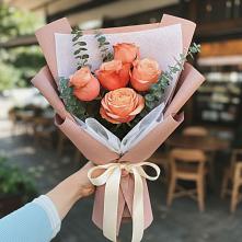 Букет цветов из:  Розы #REPLACE_PRED# Поселок санатория имени Герцена