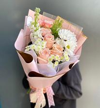 Букет цветов из:  Хризантемы и Розы в Поселок санатория имени Герцена