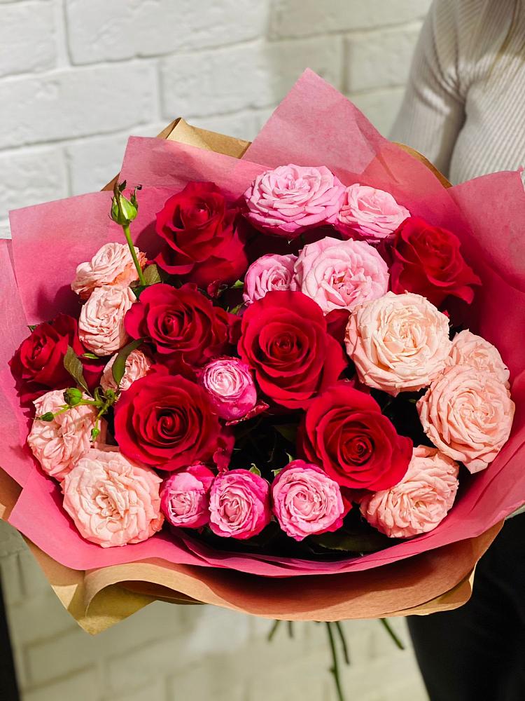 Букет цветов из: Розы в Поселок санатория имени Герцена