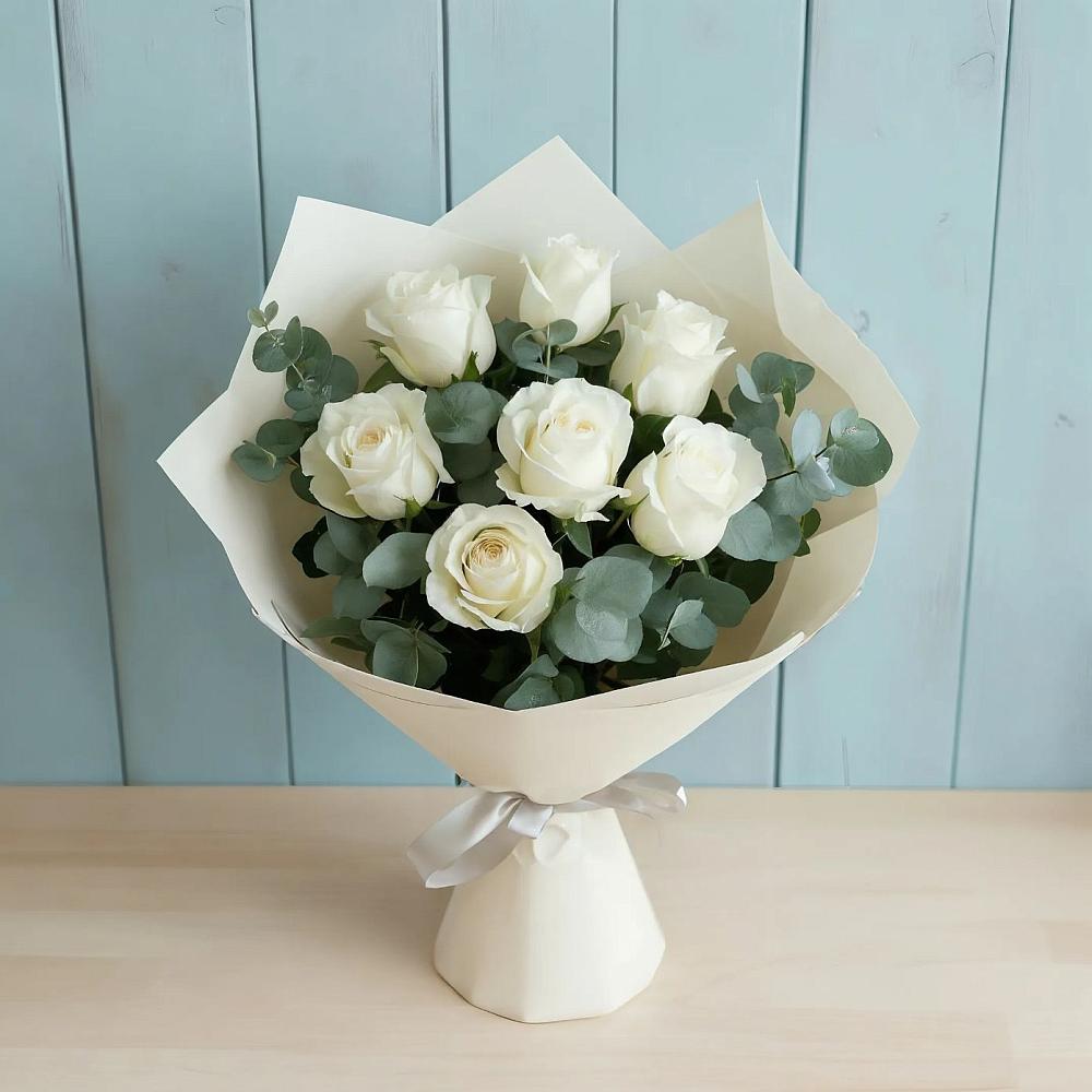 Букет Белые розы в Эвкалипте в Поселок санатория имени Герцена