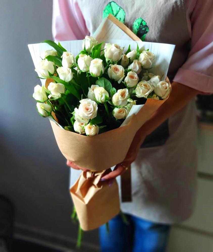 Букет цветов из: Розы в Поселок санатория имени Герцена