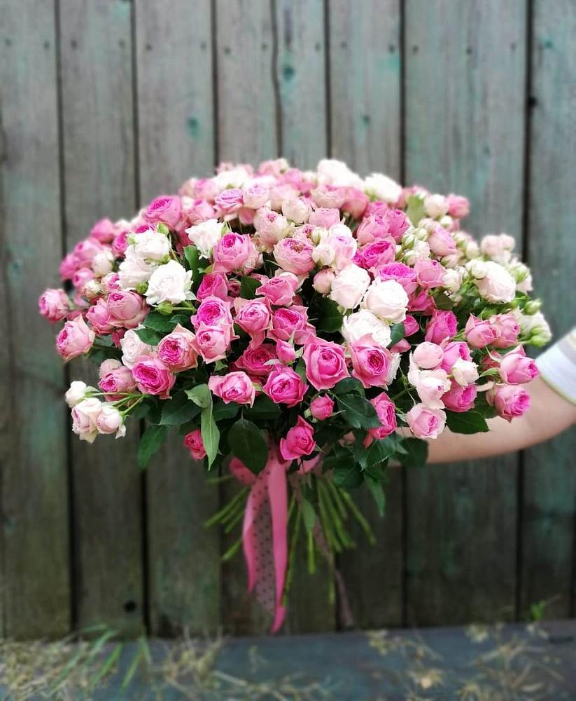 Букет Розовые кустовые розы Натали и Лав Лидия в Поселок санатория имени Герцена