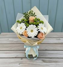 Букет цветов из:  Герберы, Розы и Хризантемы в Поселок санатория имени Герцена
