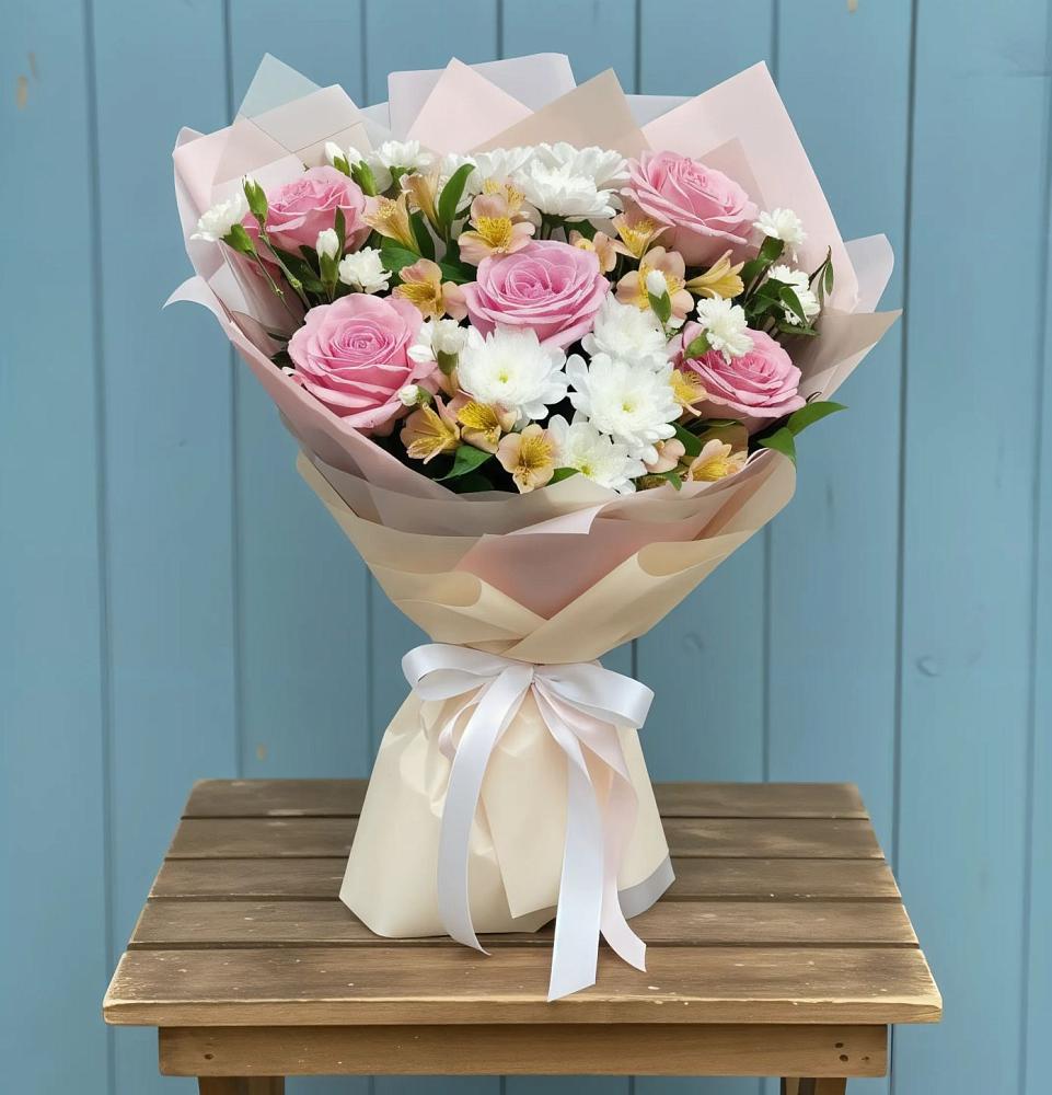 Букет цветов из: Гвоздики, Орхидеи и Розы в Поселок санатория имени Герцена