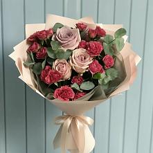 Букет цветов из:  Гвоздики и Розы #REPLACE_PRED# Поселок санатория имени Герцена