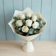 Букет Белые розы в Эвкалипте в Поселок санатория имени Герцена
