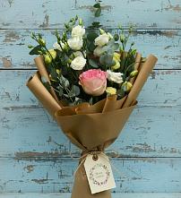Букет цветов из:  Розы и Лизиантусы в Поселок санатория имени Герцена